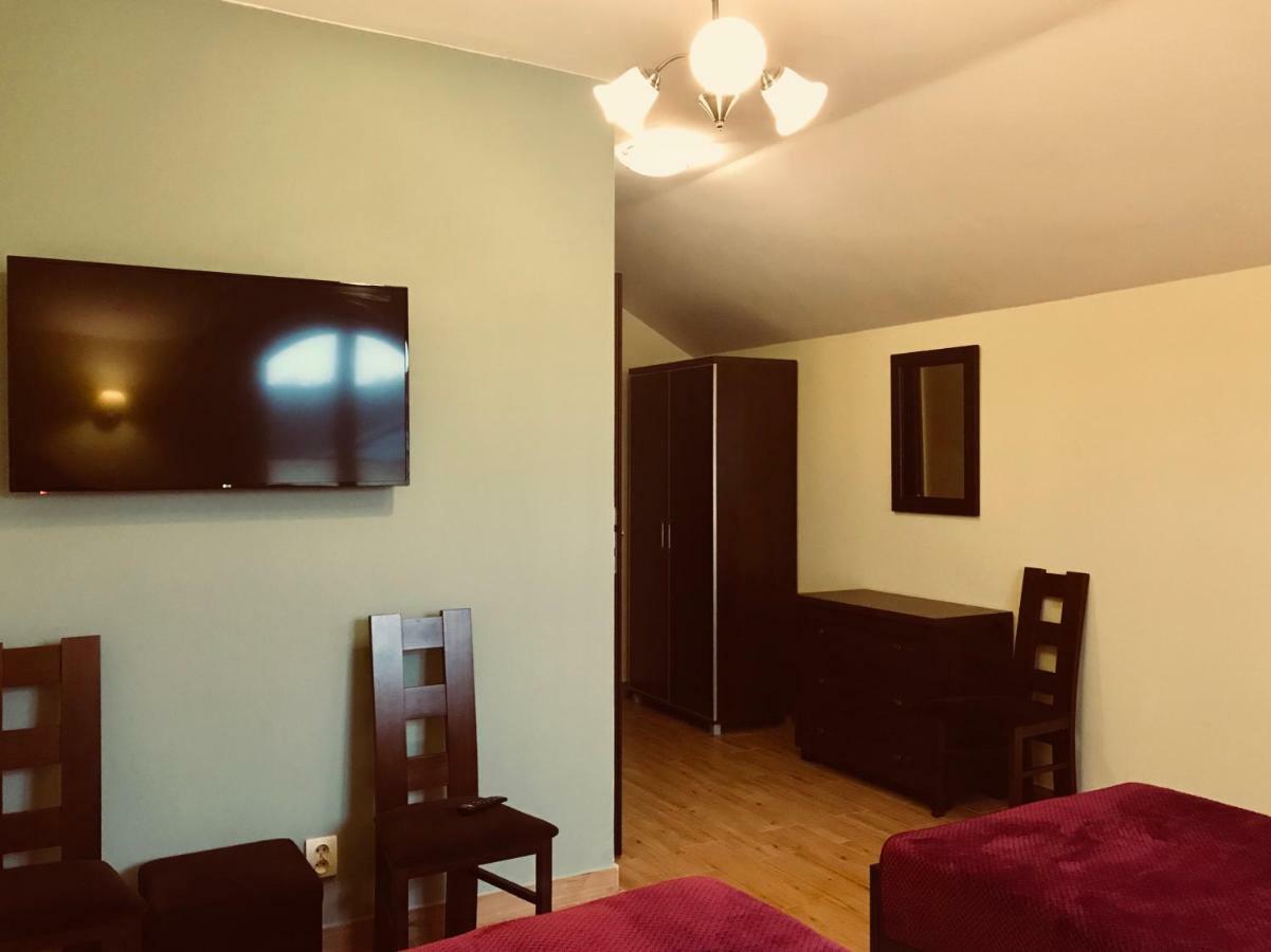 Apartamento Pensjonat Nad Struga Stryków Exterior foto