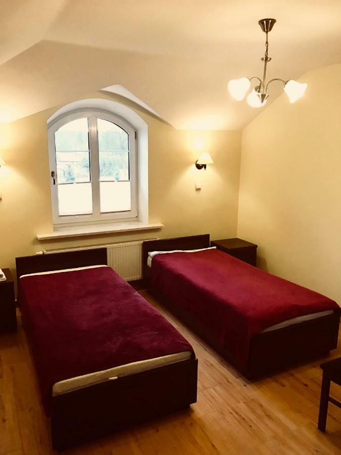 Apartamento Pensjonat Nad Struga Stryków Exterior foto