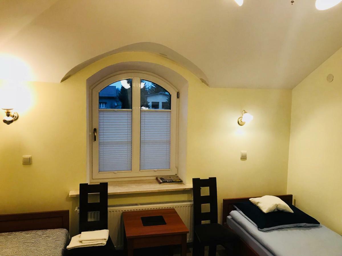 Apartamento Pensjonat Nad Struga Stryków Exterior foto